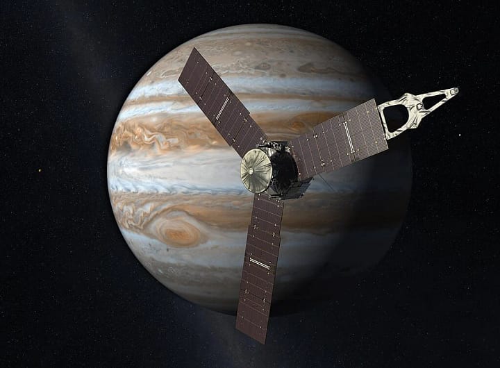 Juno se aproximando do gigante gasoso, simbolizando sua destruição planejada para evitar a contaminação de luas como Europa, que são alvos de futuras missões em busca de vida