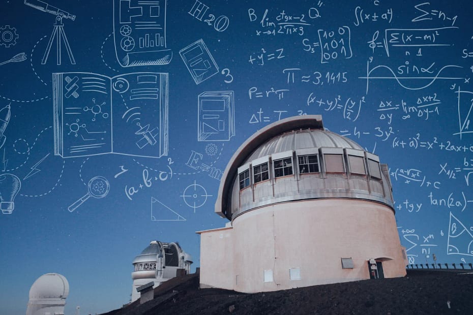 grandes telescópios localizados no topo de montanhas, com o céu coberto por dados, rabiscos de física e matemática, e um telescópio de observação em destaque, representando os ramos da astronomia e avanços no estudo do universo