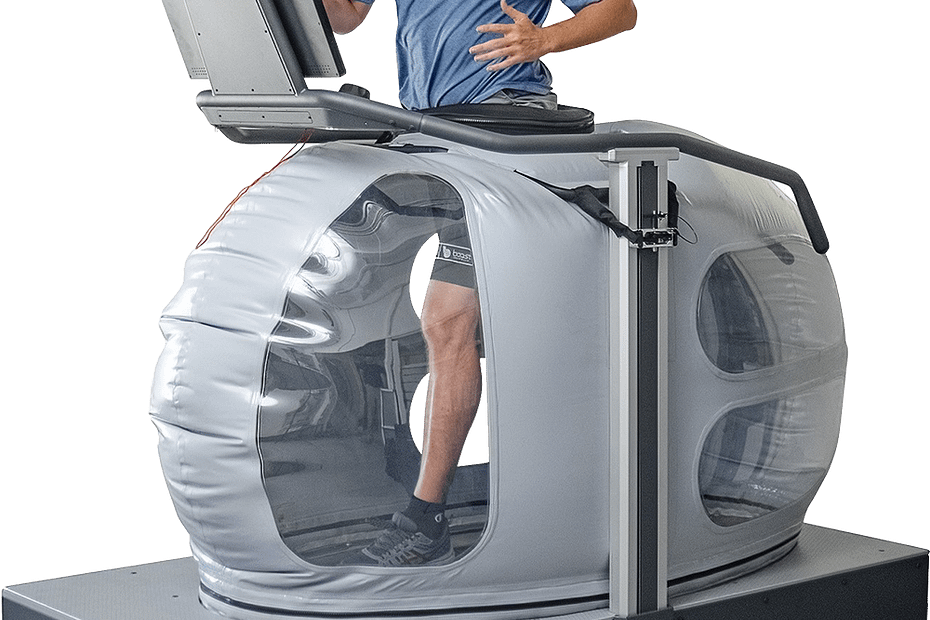 Sean Whalen, cofundador da Boost Treadmills, corre na Boost 2. A esteira usa pressão de ar para contrariar a gravidade, permitindo que pessoas com lesões e outras condições possam correr. Crédito: Boost Treadmills LLC